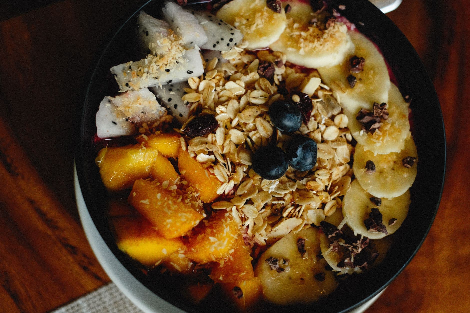 Descubre diez superalimentos que no pueden faltar en tu dieta diaria